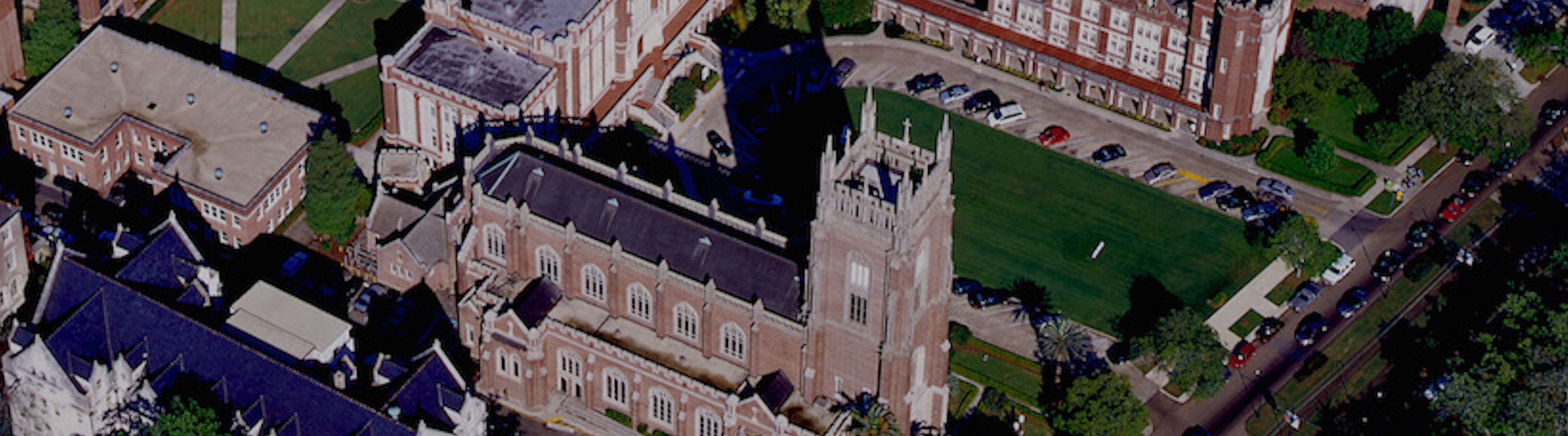 Overview of Loyola's Front Circle