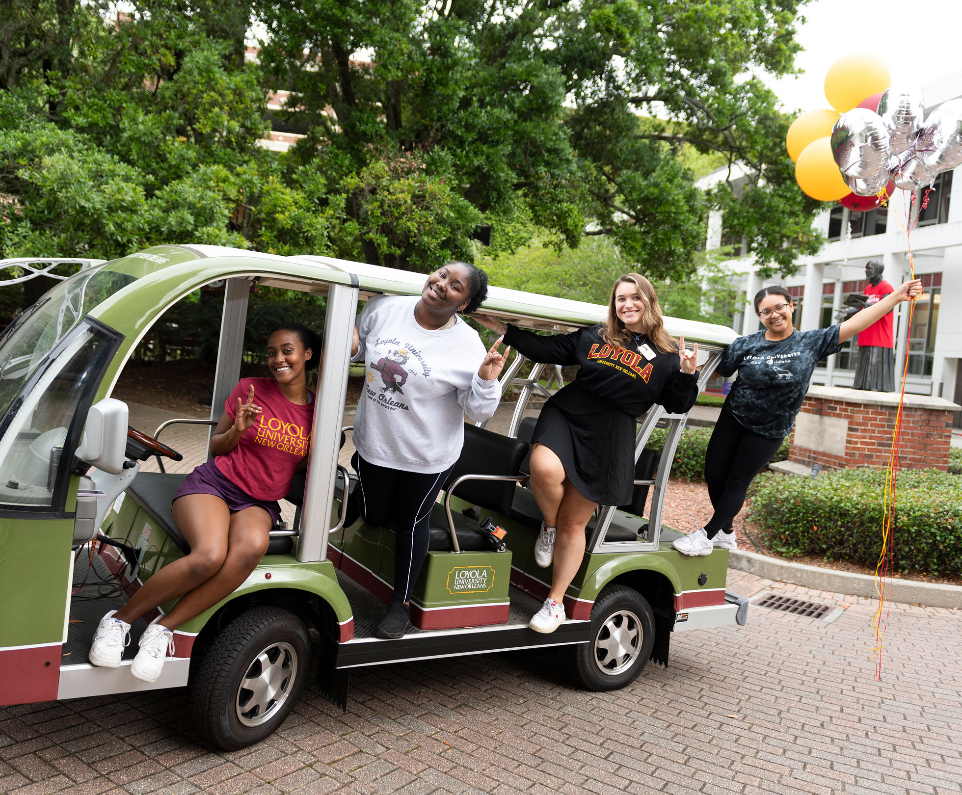 Students Leading a Campus Tour