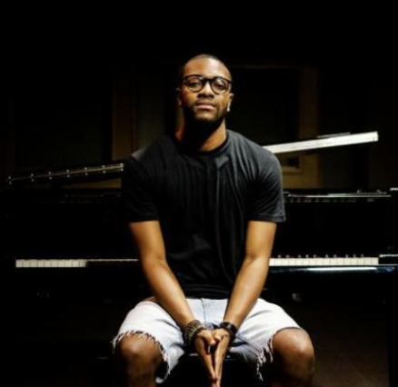 black tshirt, man-glasses, jean shorts